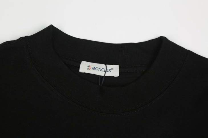 Picture of Moncler T Shirts Short _SKUMonclerXS-Lsxtx804781